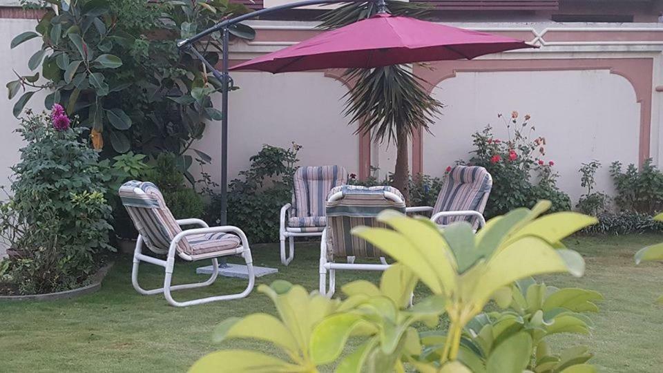 Royal Emirates Residence Аботабад Екстериор снимка